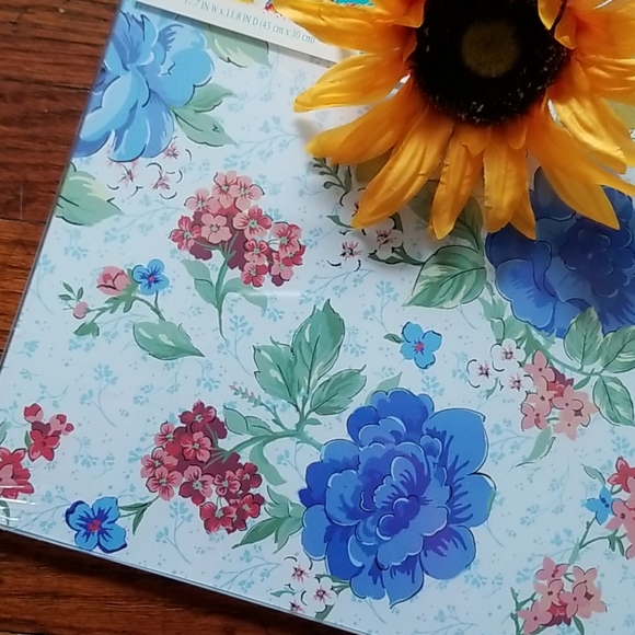 Pioneer woman cutting board - Picture 3 of 4